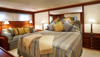 BLUE ATTRACTION -  VIP Cabin